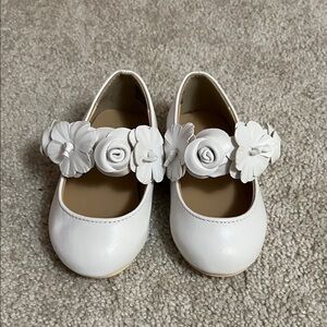 Janie and Jack White Kids Dress Easter Shoes with Floral Strap | Sz. 4 | Spring